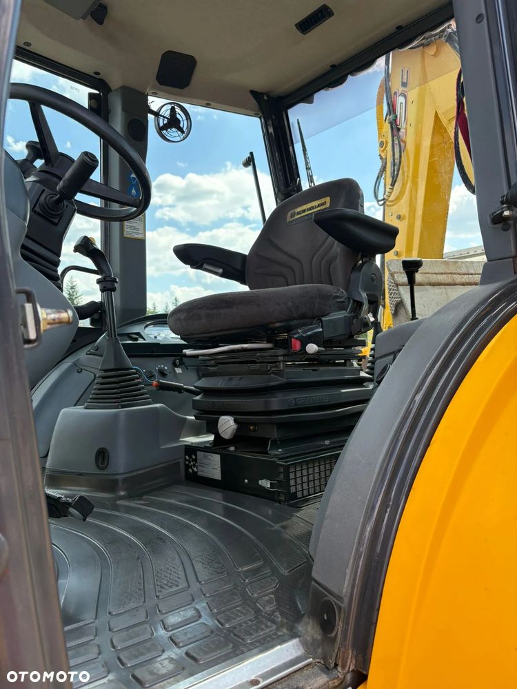 New Holland B115C - 38