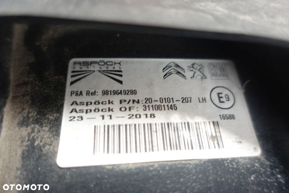 LAMPA TYLNA LEWY PRAWY TYŁ BERLINGO IV COMBO E - 6