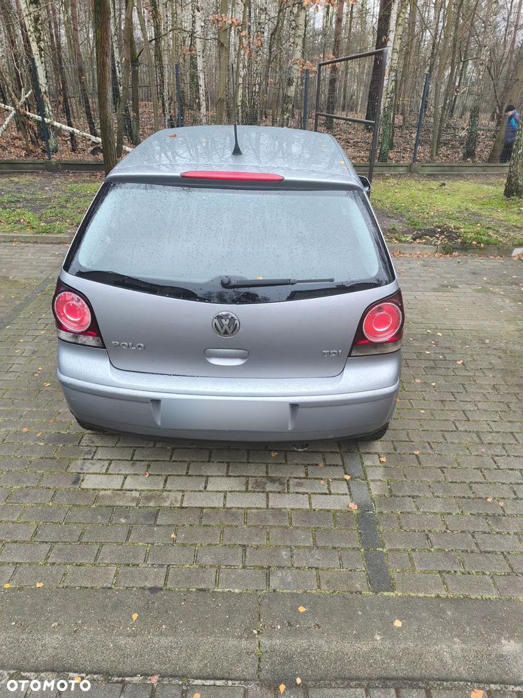 Volkswagen Polo 1.4 TDI Comfortline - 2