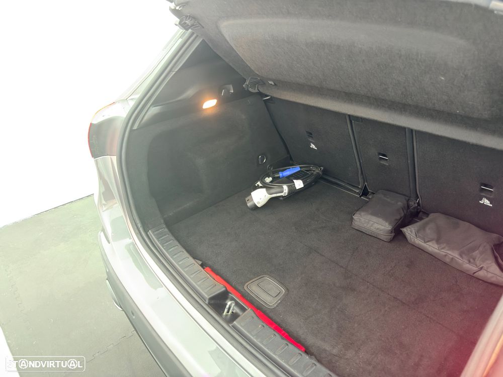 Mercedes-Benz GLA 250 e 8G-DCT Edition Progressive Line - 32