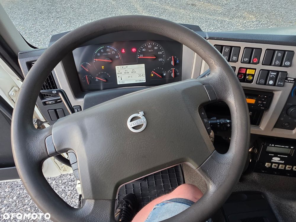 Volvo FE 250 / CHŁODNIA / WINDA / SPROWADZONY / 19 PALET  / E6 / STAN BARDZO DOBRY / AUTOMAT / CARIER SUPRA 1250 / CAŁY NA PODUSZKACH / - 21