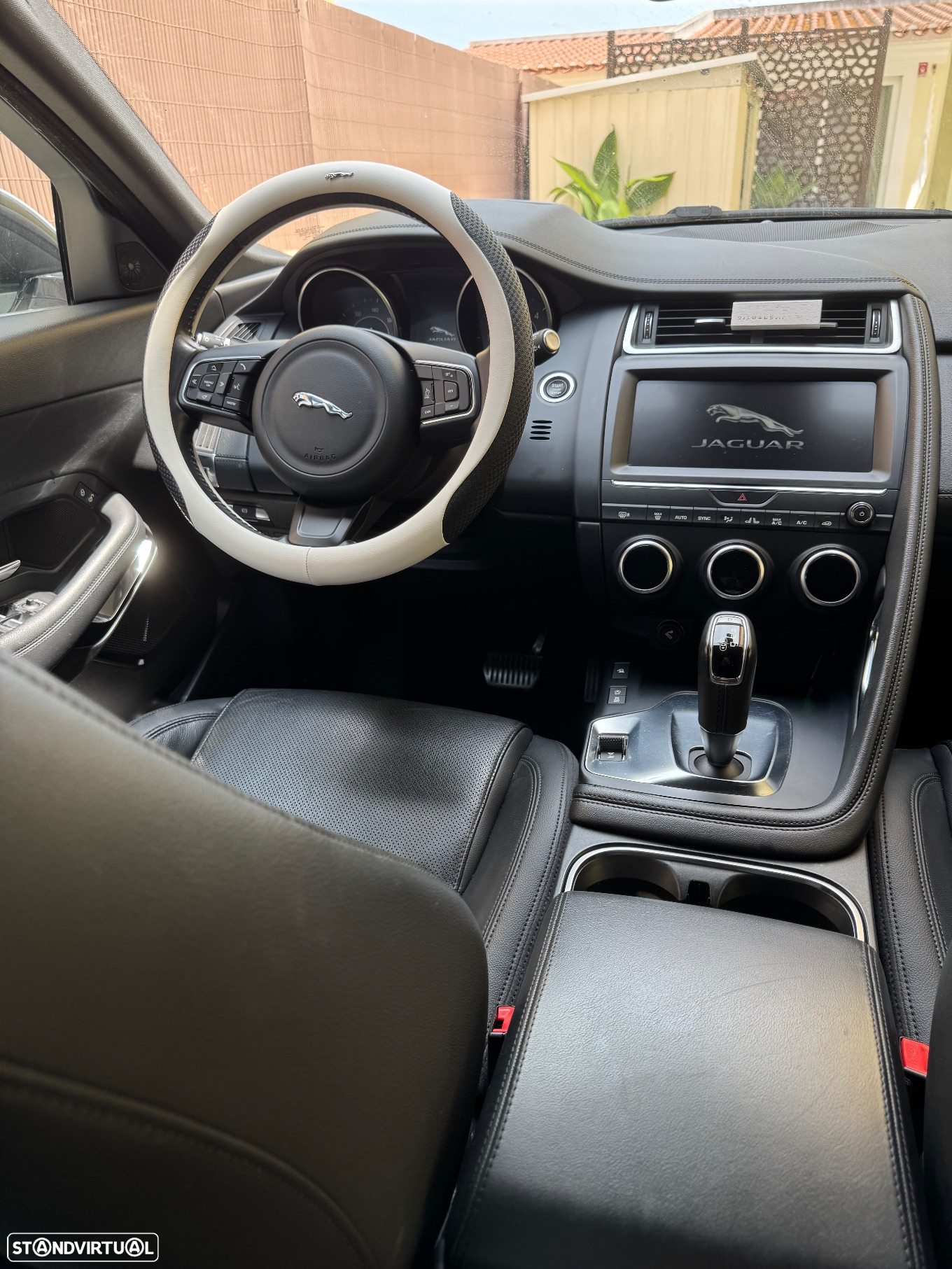 Jaguar E-Pace 2.0 i4D R-Dynamic S AWD Aut. - 6