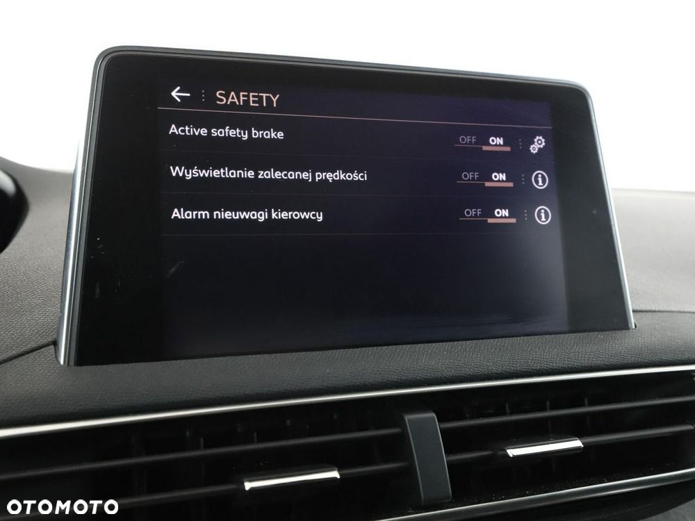 Peugeot 3008 2.0 BlueHDi GT S&S EAT8 - 26