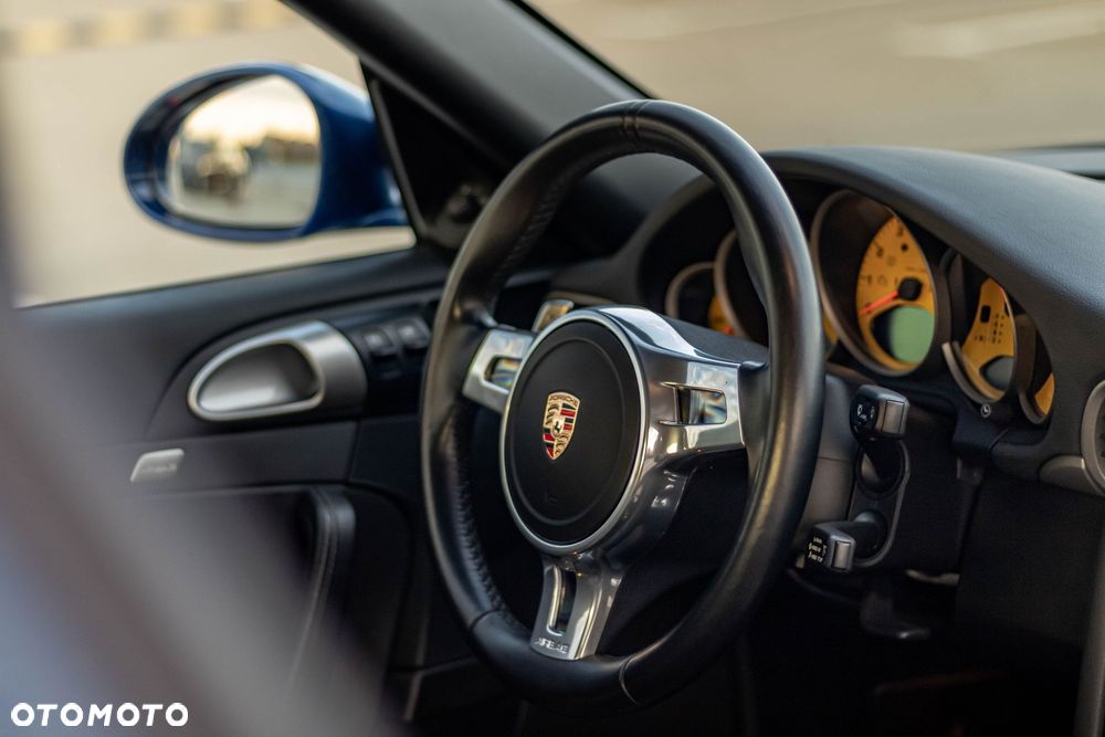 Porsche 911 Carrera PDK - 33