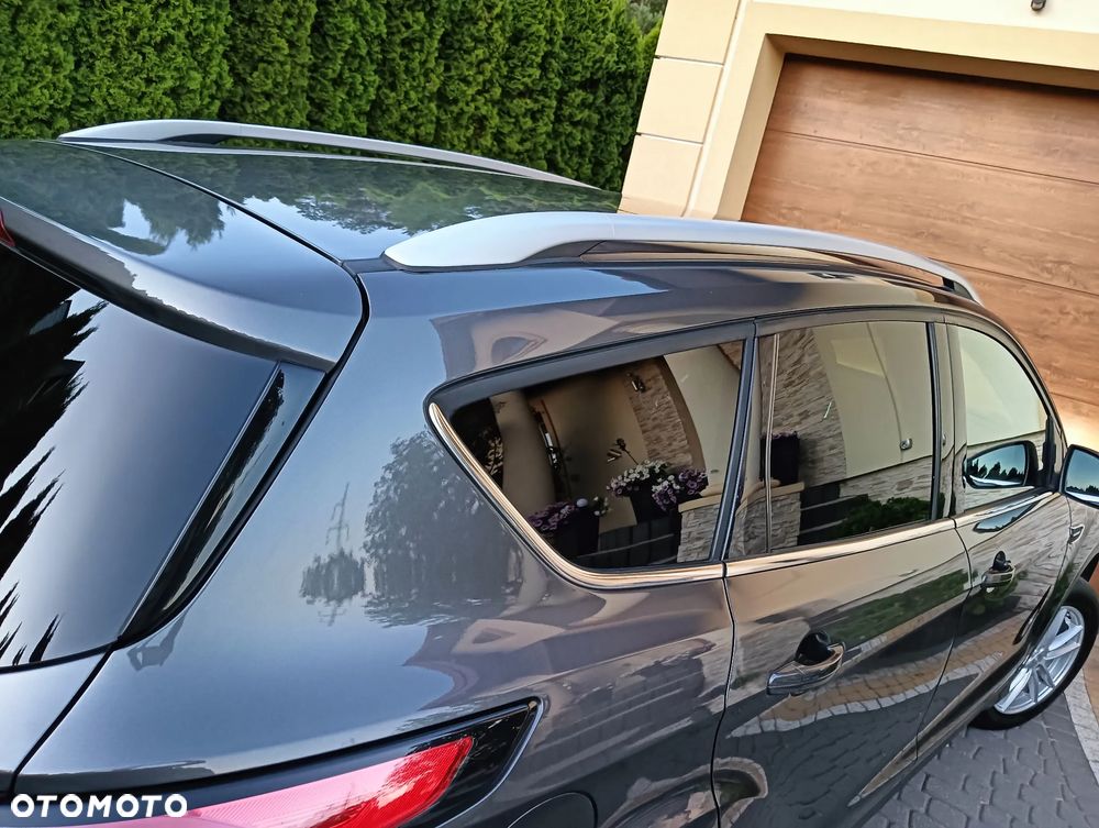 Ford Kuga - 25