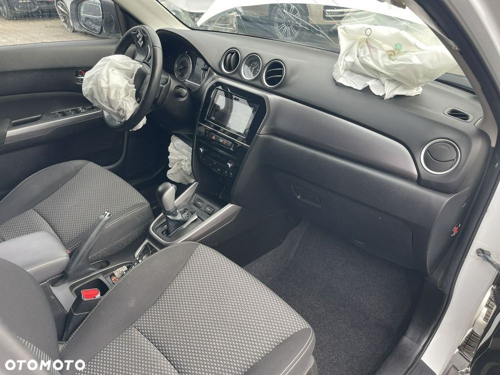 Suzuki Vitara 1.4 Boosterjet Hybrid Automatik Comfort - 8