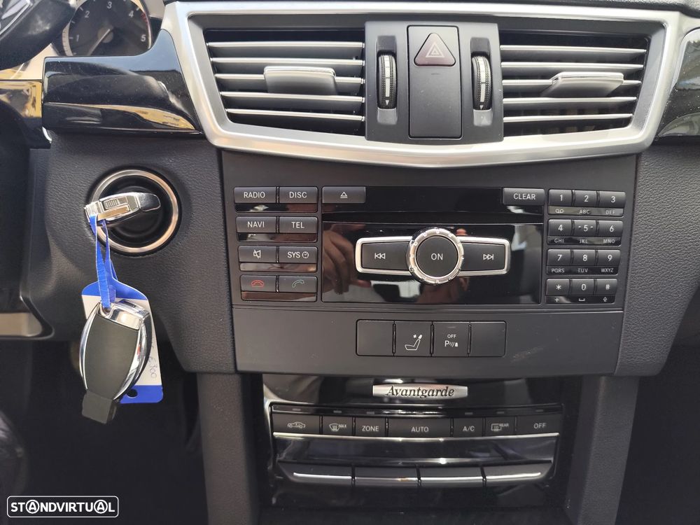 Mercedes-Benz E 300 BLUETEC Hybrid Avantgarde - 18