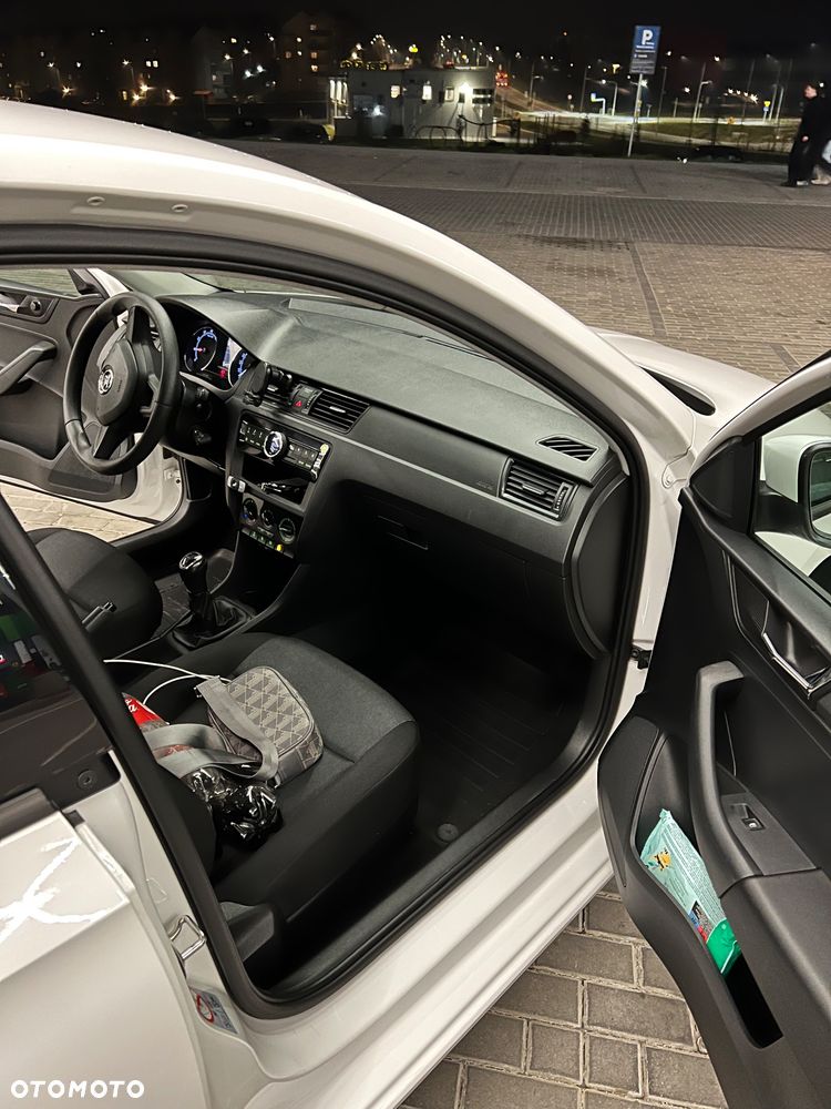 Skoda RAPID 1.0 TSI Active - 6