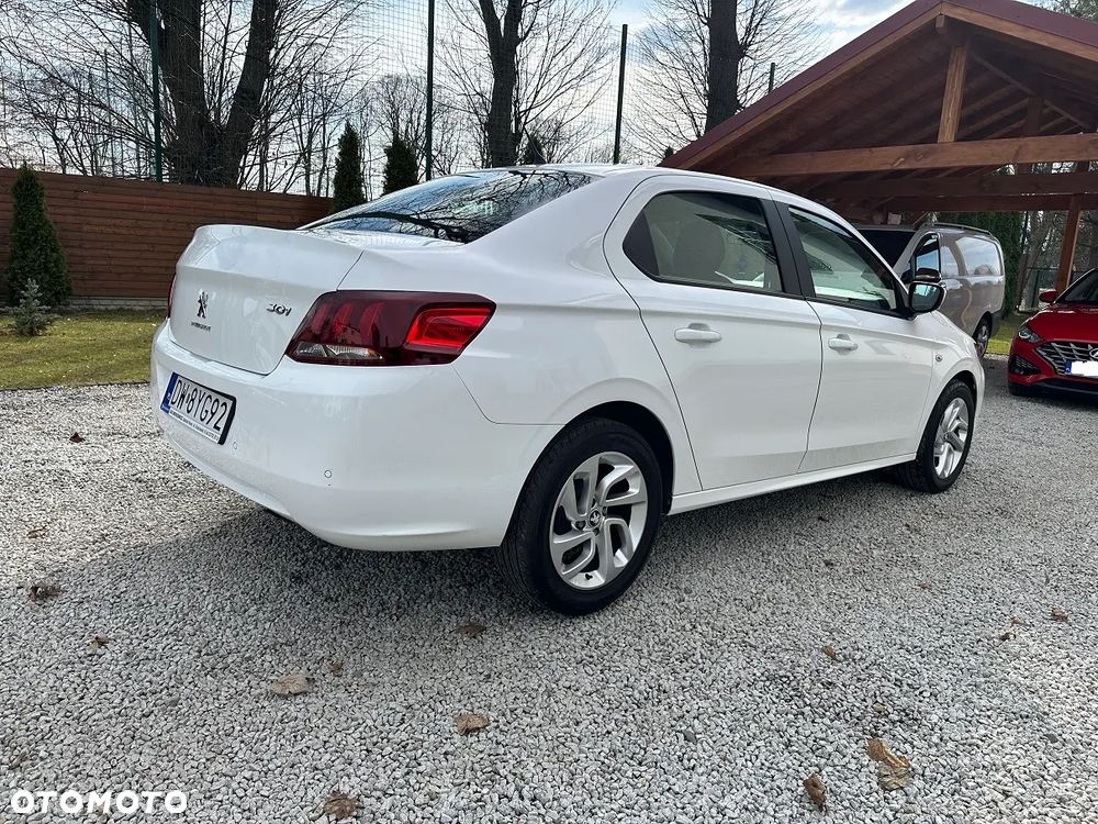 Peugeot 301 1.5 BlueHDi Active - 19