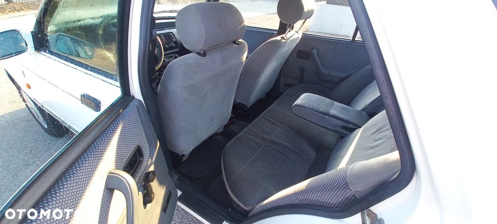 Ford Orion 1.4 CL - 32