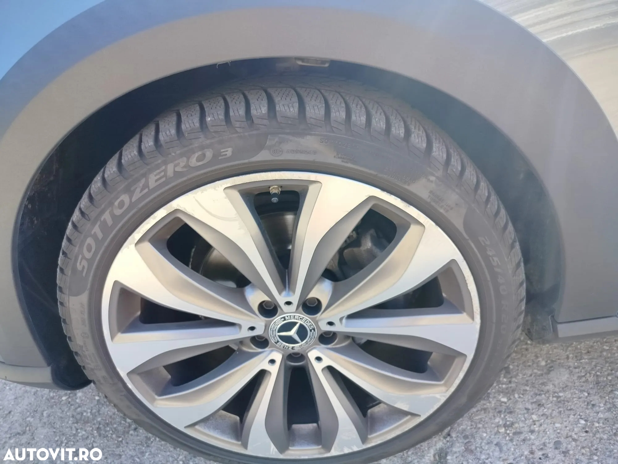 Mercedes-Benz E 220 d 4Matic T All-Terrain 9G-TRONIC Exclusive - 12