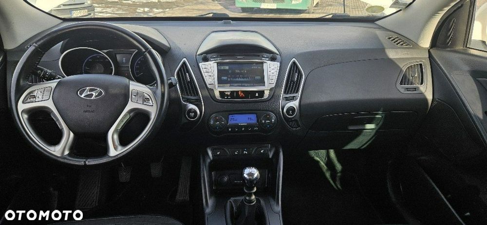 Hyundai ix35 - 11