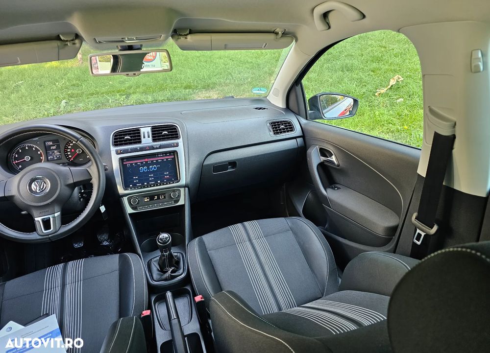 Volkswagen Polo 1.2 MATCH - 28