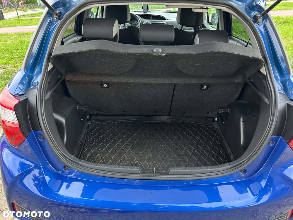 Toyota Yaris 1.5 Premium - 8