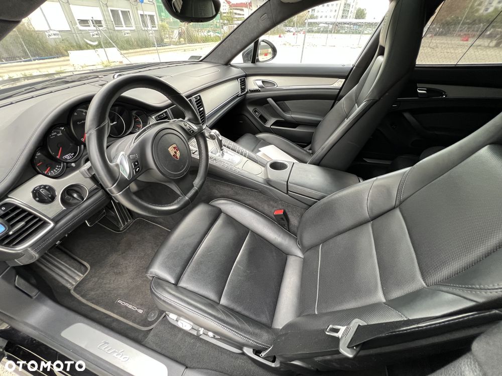 Porsche Panamera - 13