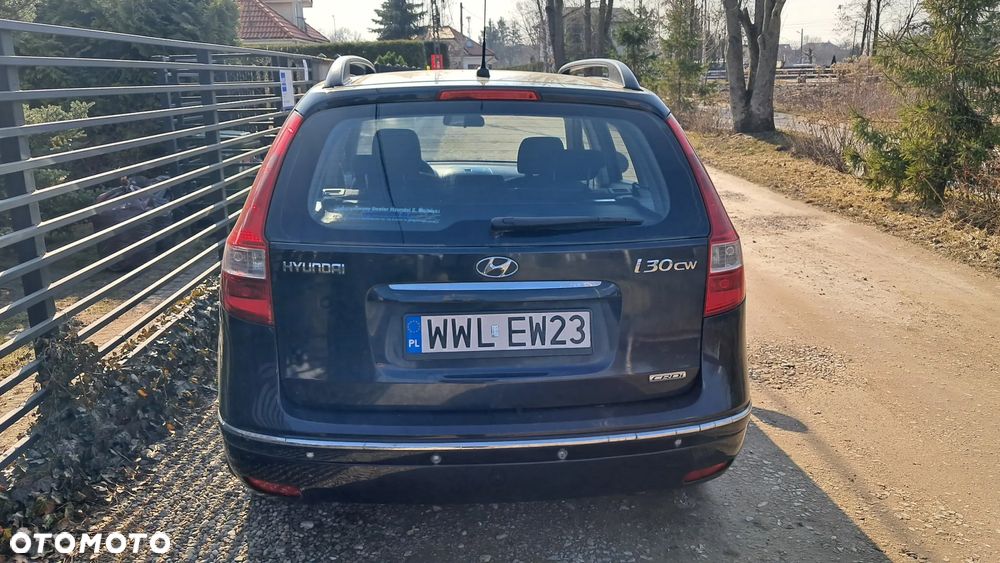 Hyundai i30 1.6 CRDi Classic + - 4