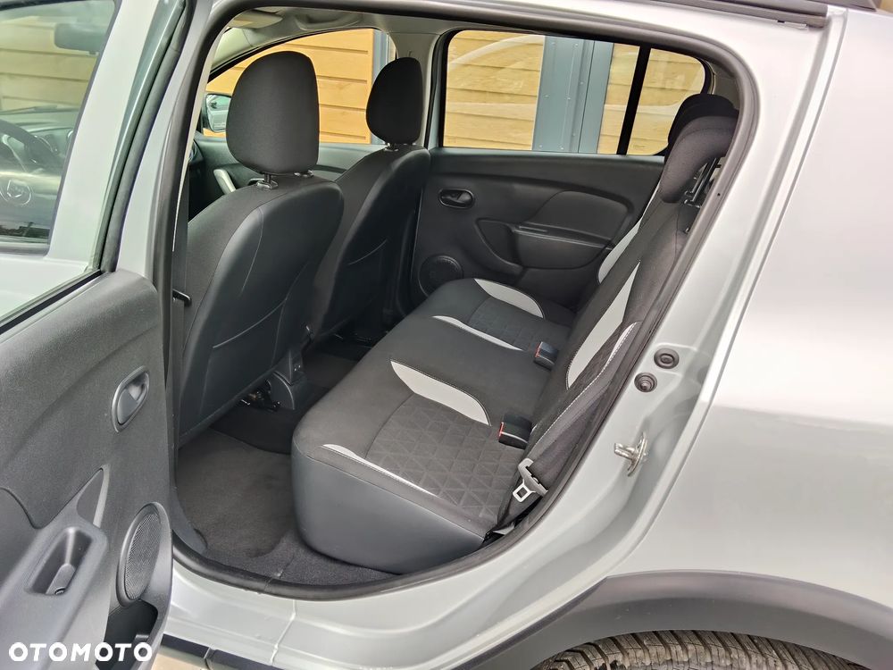 Dacia Sandero Stepway TCe 90 Prestige - 23