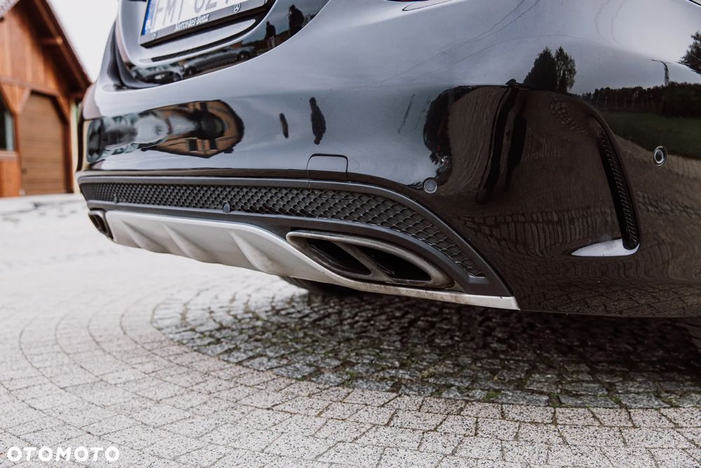 Mercedes-Benz Klasa C AMG 43 4-Matic - 14