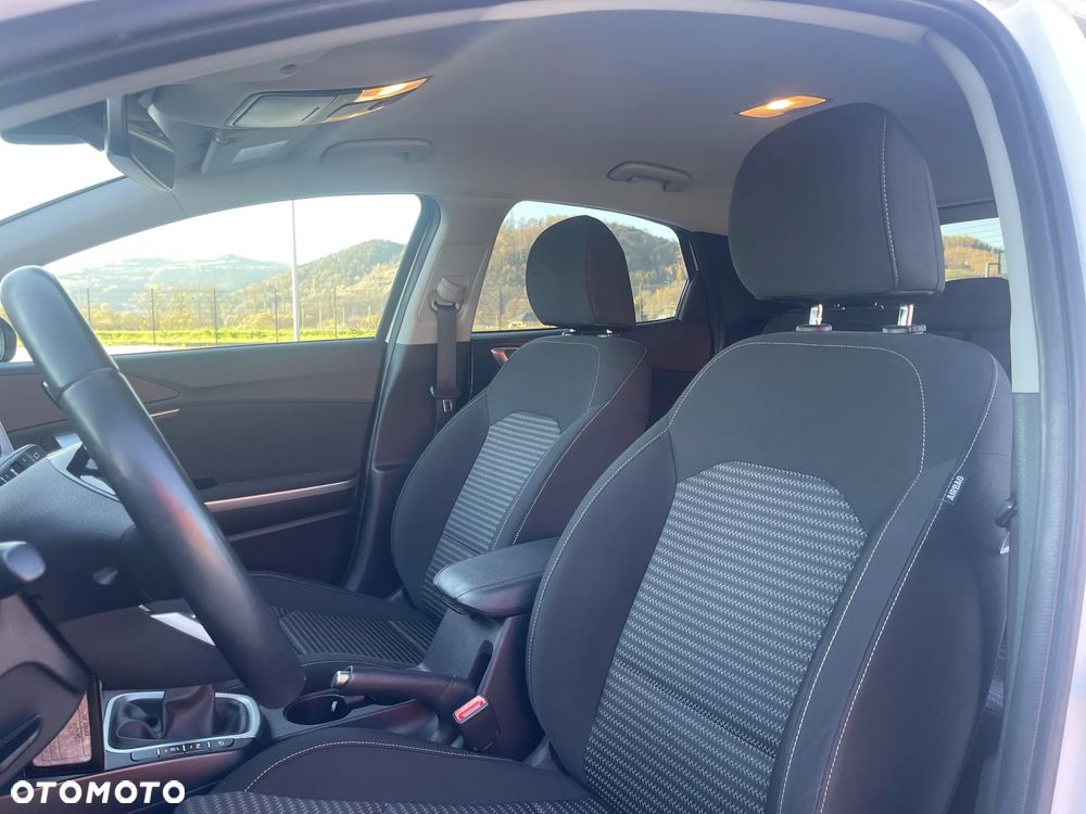 Kia XCeed 1.5 T-GDI M - 11