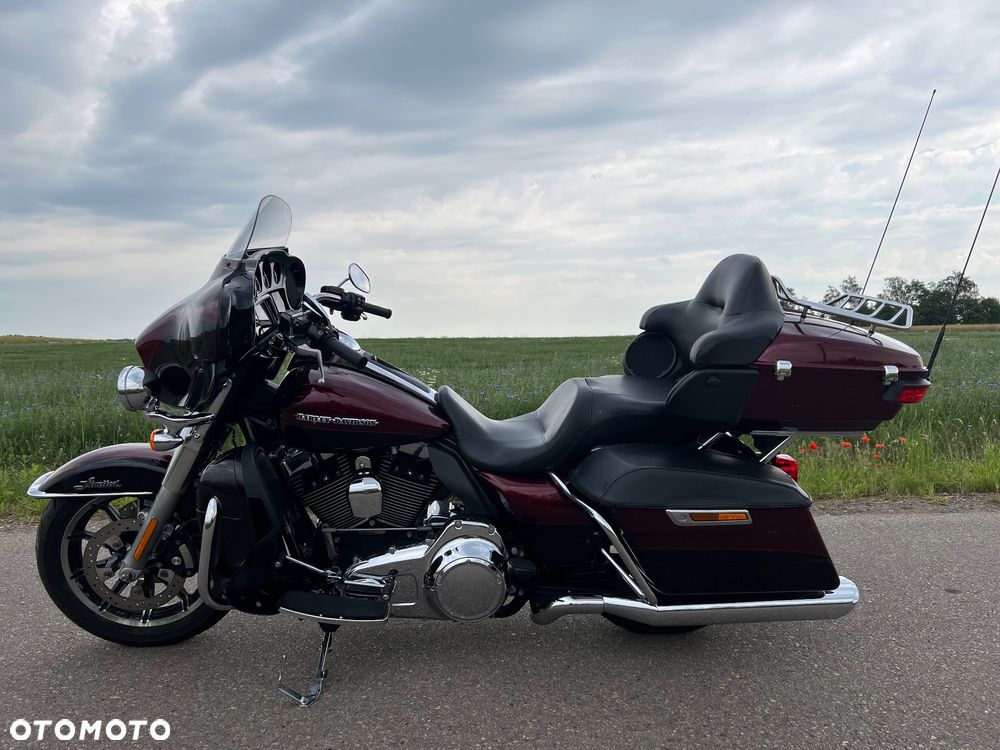 Harley-Davidson FLHT Electra Glide Standard - 2