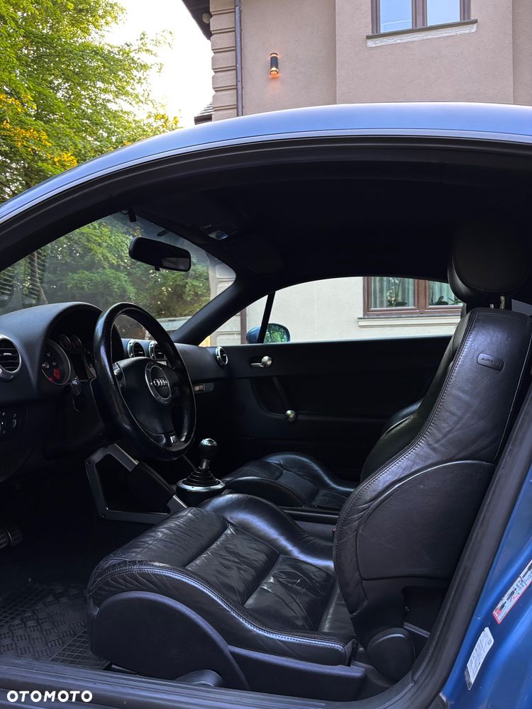 Audi TT Coupé 1.8T - 9