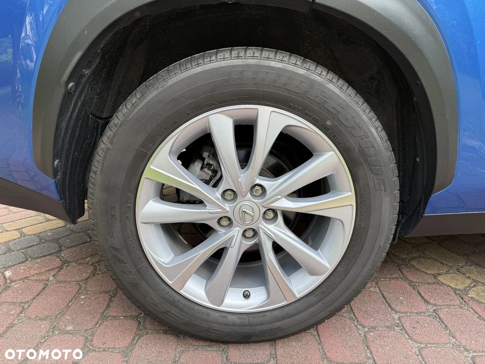 Lexus NX 300h Comfort AWD - 9