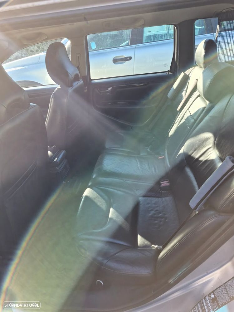 Volvo V70 2.0 T - 10