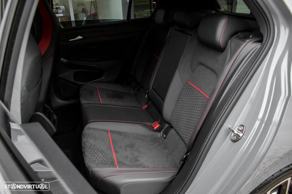 VW Golf 2.0 TSI GTI Clubsport DSG - 27