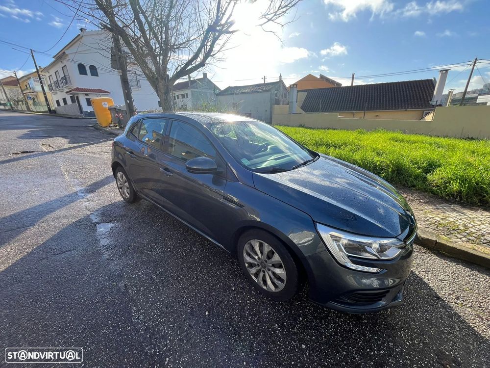 Renault Mégane 1.5 Blue dCi Zen - 3