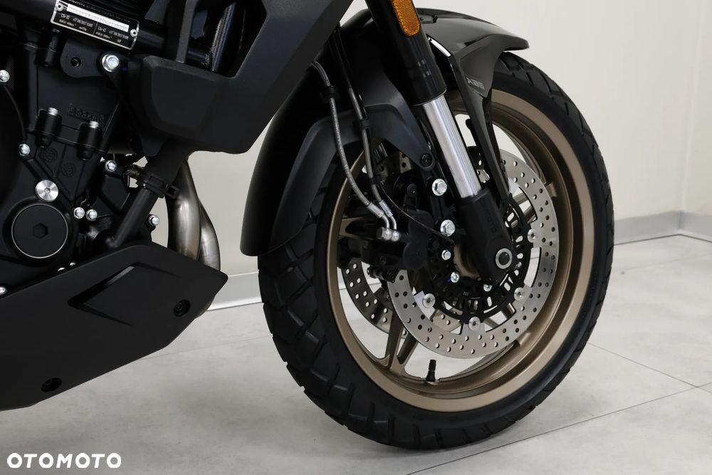 CFMoto 700MT - 32