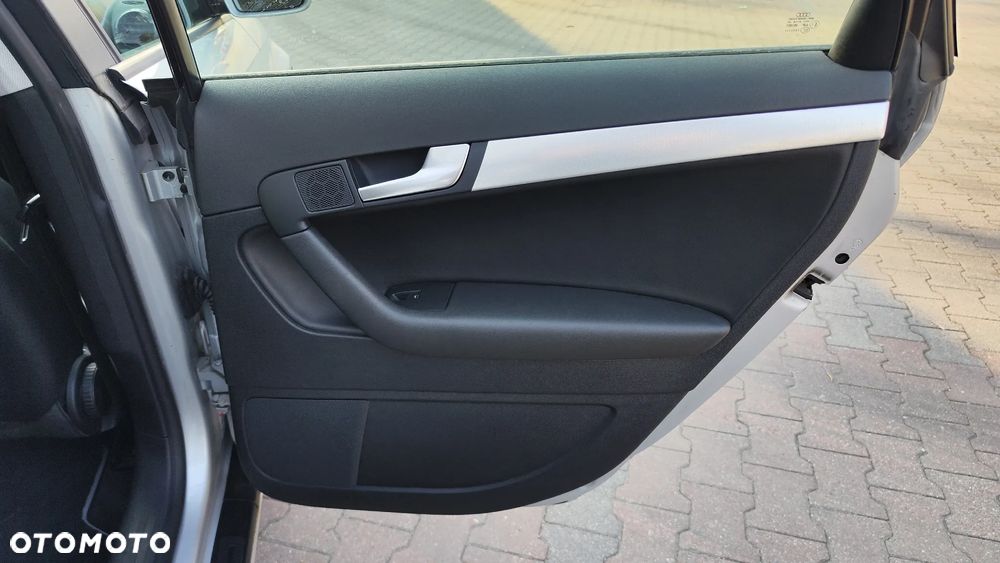 Audi A3 Sportback 1.6 TDI DPF Attraction - 23