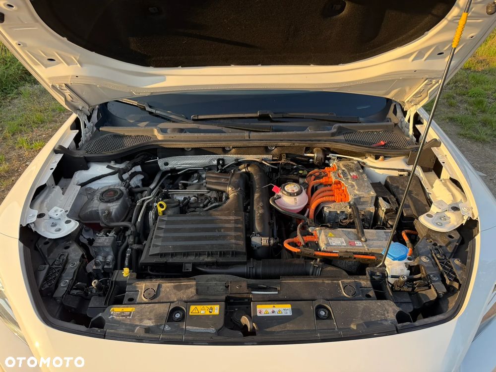 Cupra Formentor VZ 1.4 e-Hybrid DSG - 9