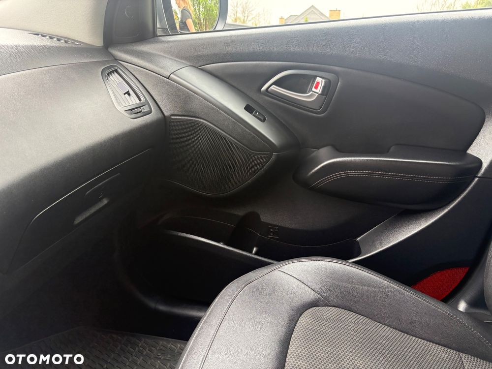 Hyundai ix35 2.0 4WD Trend - 27