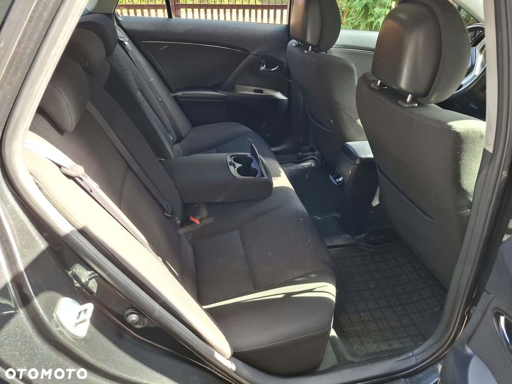 Toyota Avensis 2.0 D-4D Sol plus+NAVI - 6