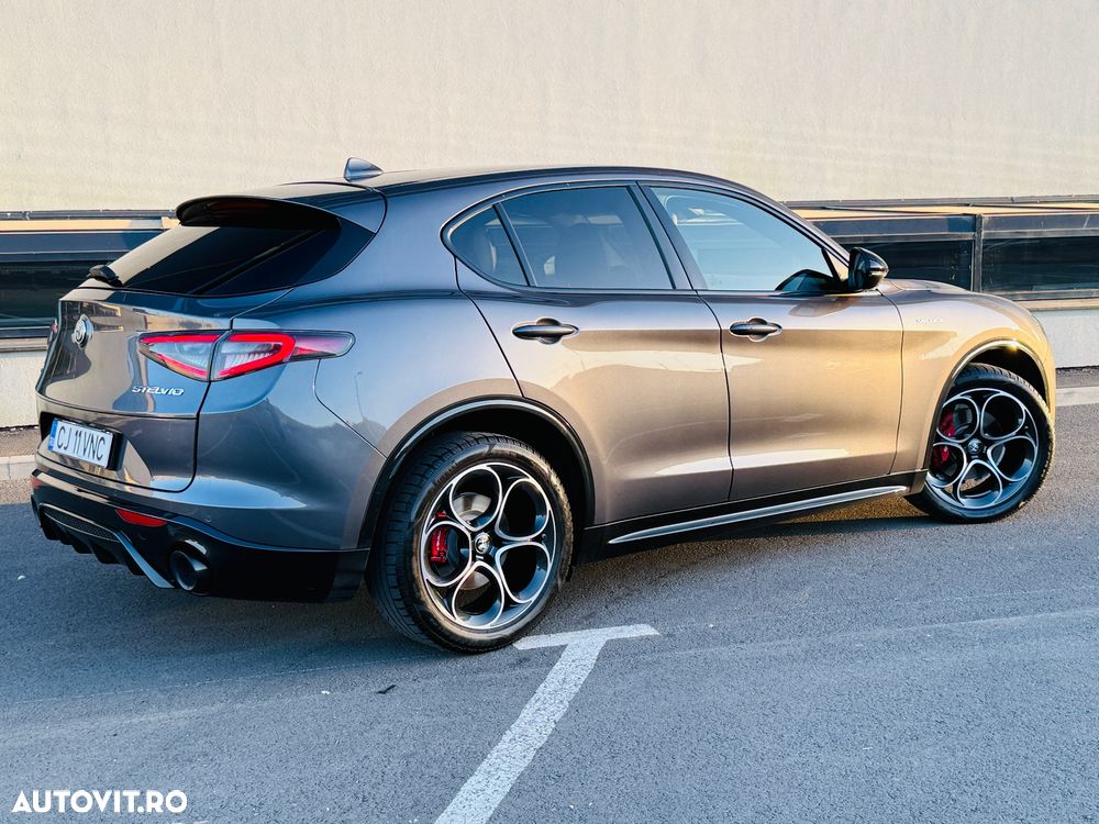 Alfa Romeo Stelvio - 5