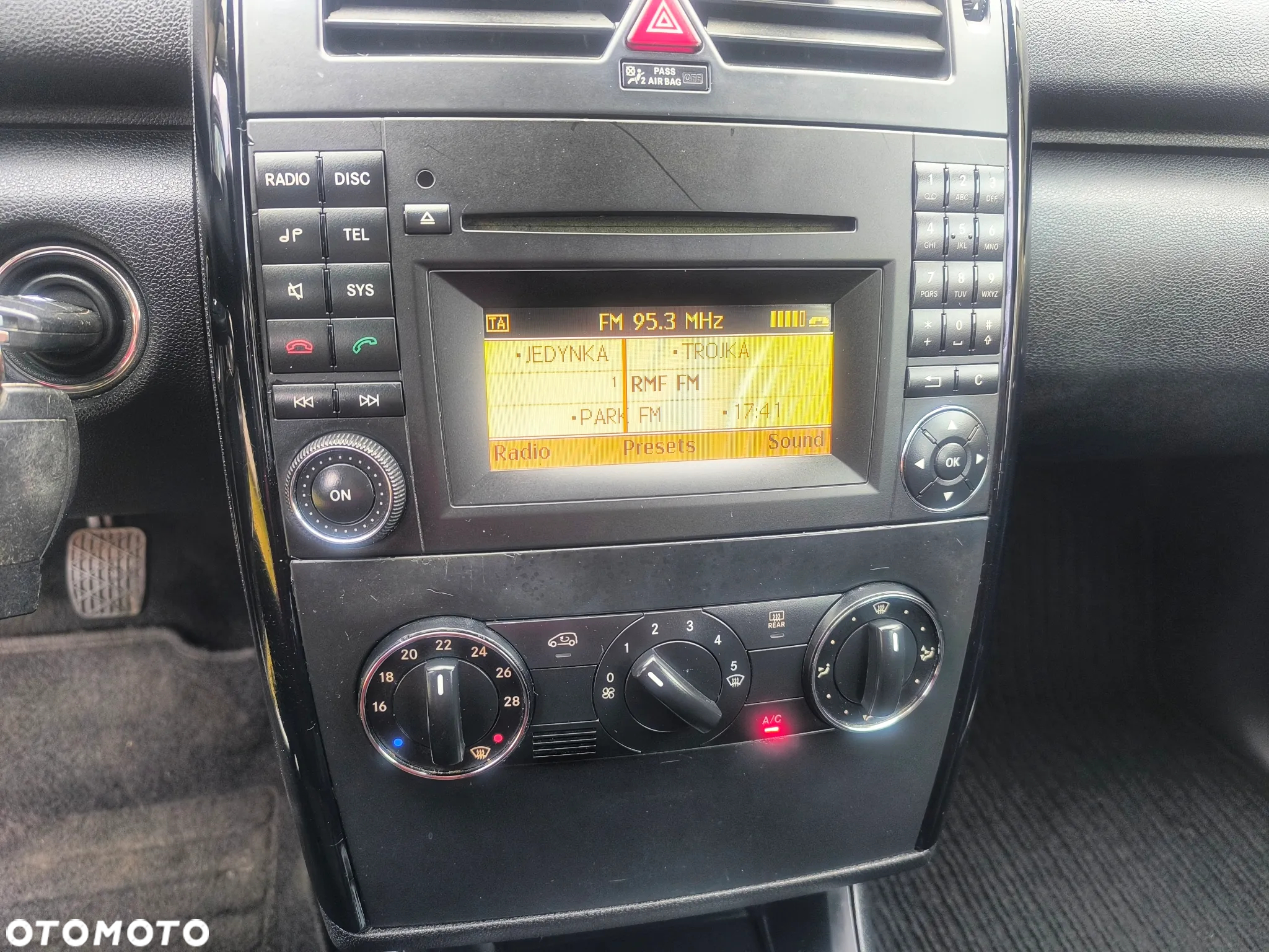 Mercedes-Benz Klasa A 180 CDI Special Edition - 24