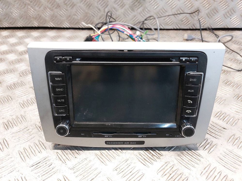 RADIO ODTWARZACZ + RAMKA VOLKSWAGEN PASSAT B6 - 1