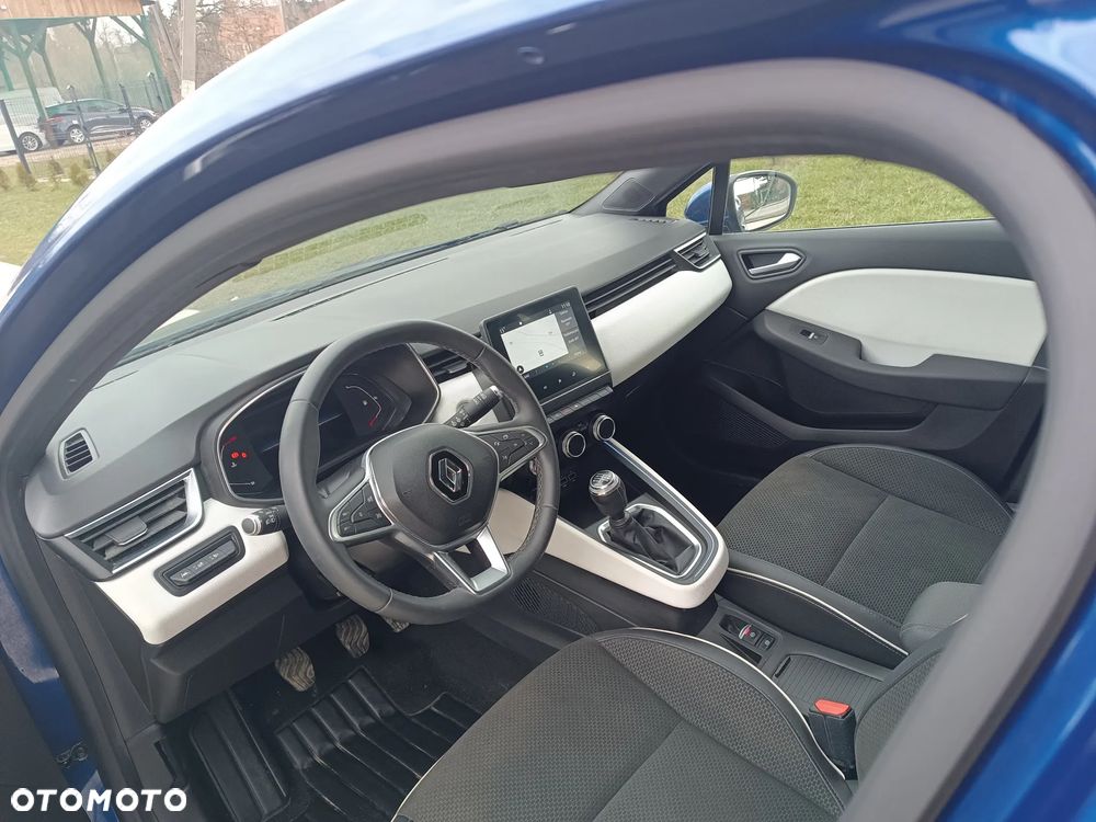 Renault Clio BLUE dCi 115 BUSINESS EDITION - 8