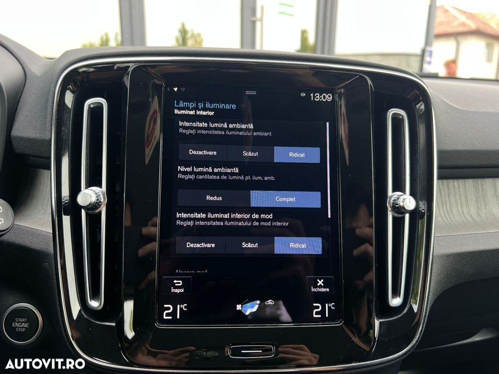 Volvo XC 40 - 25