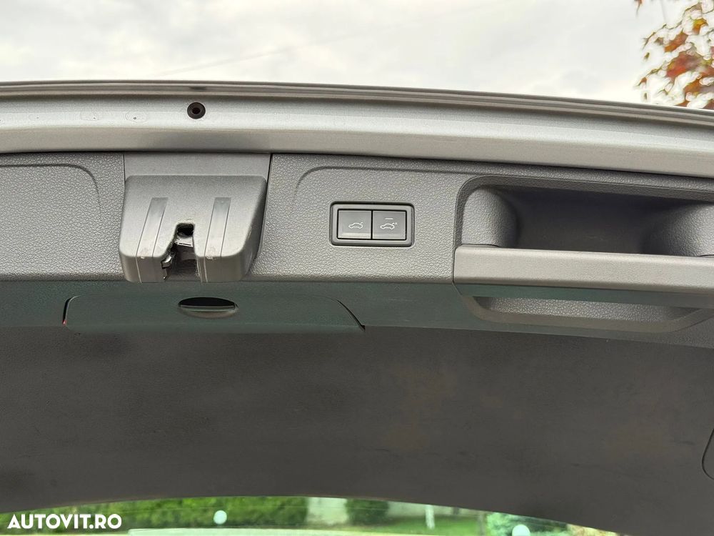 Volkswagen Passat 2.0 TDI SCR DSG Business - 22