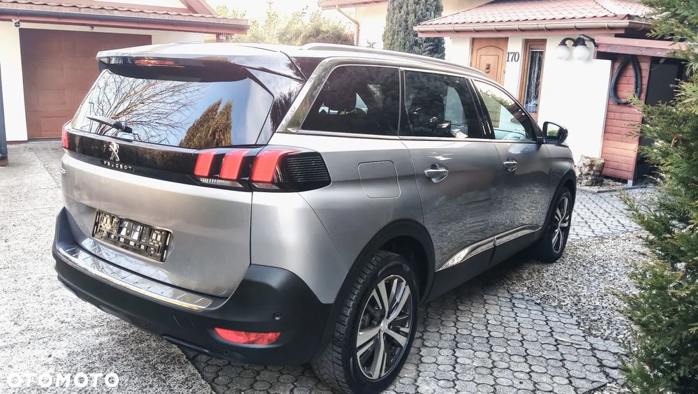 Peugeot 5008 - 10