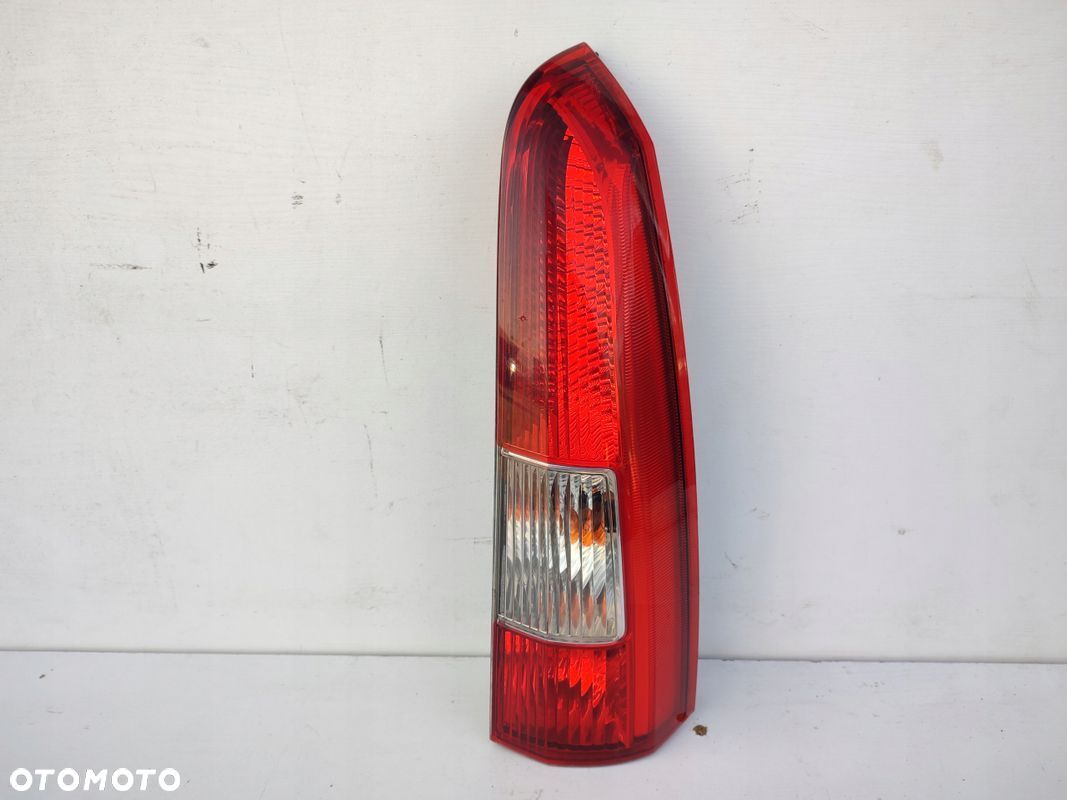 Lampa prawy tył górna VOLVO V70 II KOMBI EUROPA ORYGINAŁ - 1