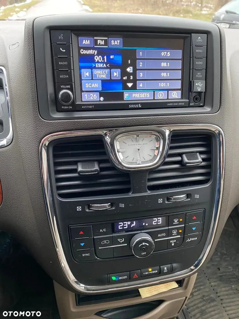 Chrysler Town & Country 3.6 Touring - 7