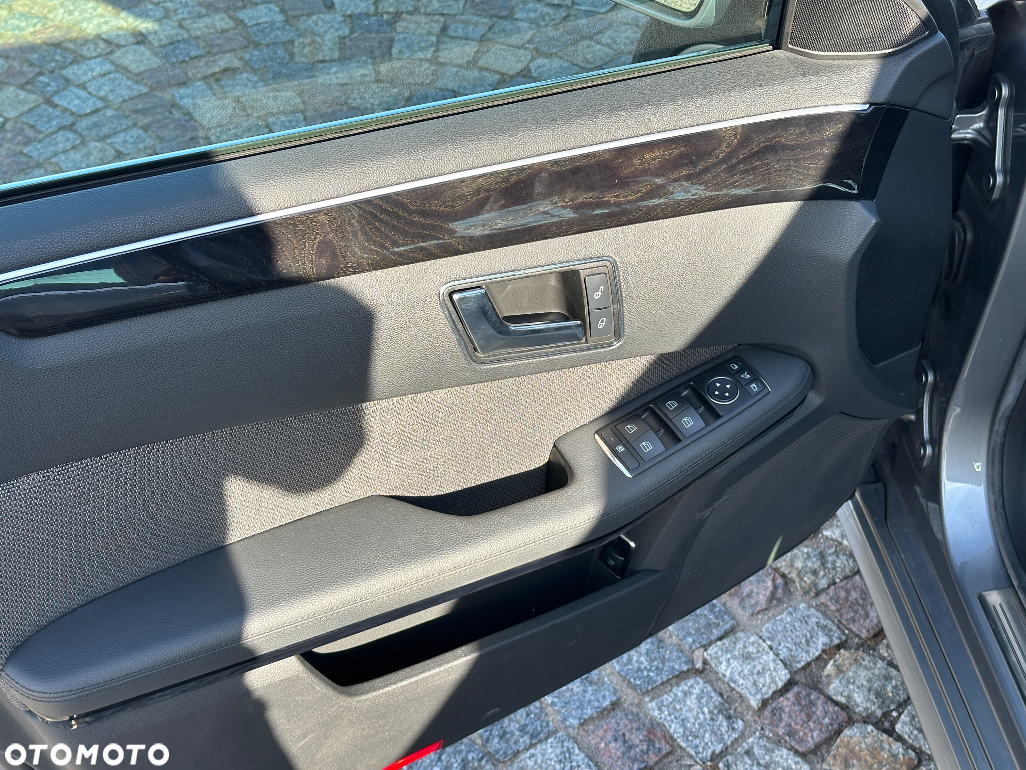 Mercedes-Benz Klasa E 200 BlueEFFICIENCY 7G-TRONIC Avantgarde - 17