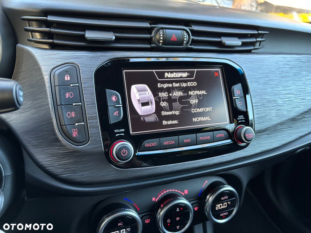 Alfa Romeo Giulietta 1.4 TB 16V Lusso Ti - 29