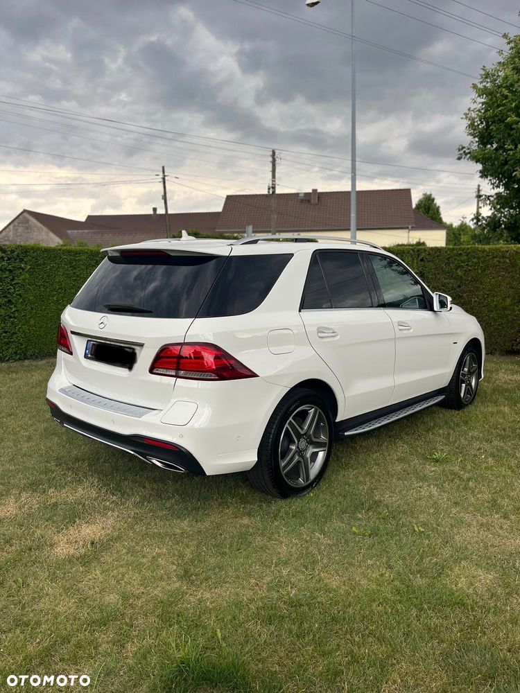 Mercedes-Benz GLE - 11