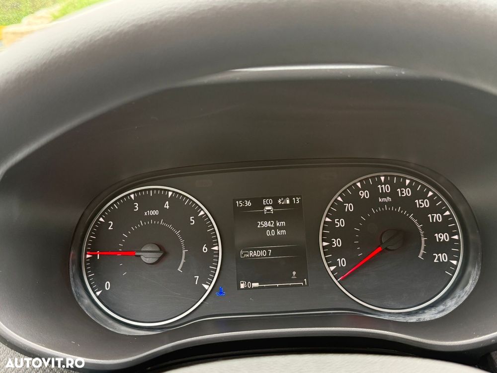 Dacia Sandero TCe 90 Essential - 6