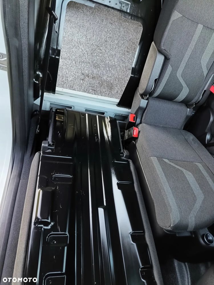 Ford Transit Connect LONG 1.6 diesel 95kM, manual 2014 rok NISKIE SPALANIE, BEZ WKŁADU FINANSOWEGO, GOTOWY DO PRACY!!! - 7