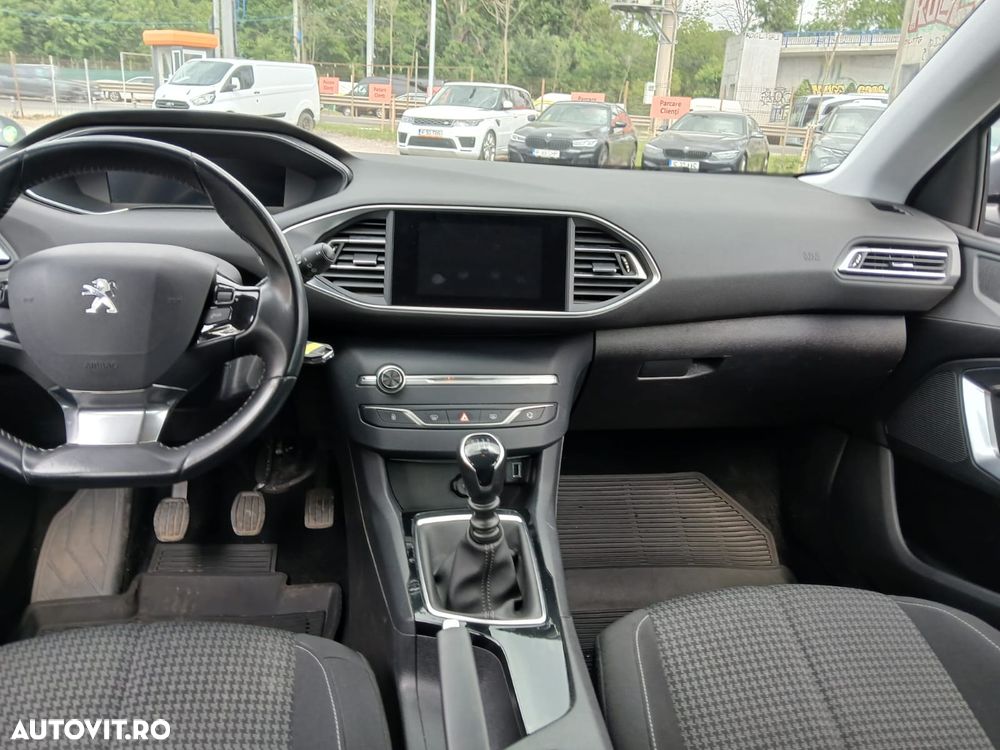 Peugeot 308 1.2 L PureTech Turbo S&S Active - 7