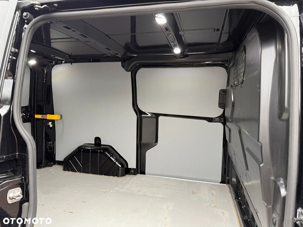 Ford Custom L1H1 - 27